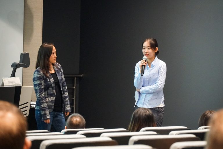 CTL founding student partner Lingli Tang '22, presented with Prof. Nellie Chu at 2019 Teaching with Technology Showcase