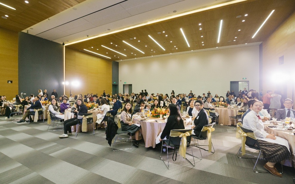 Duke Kunshan University Held its First Thanks-Giving Dinner & Scholarship Celebration 8 first thanks giving dinner 008