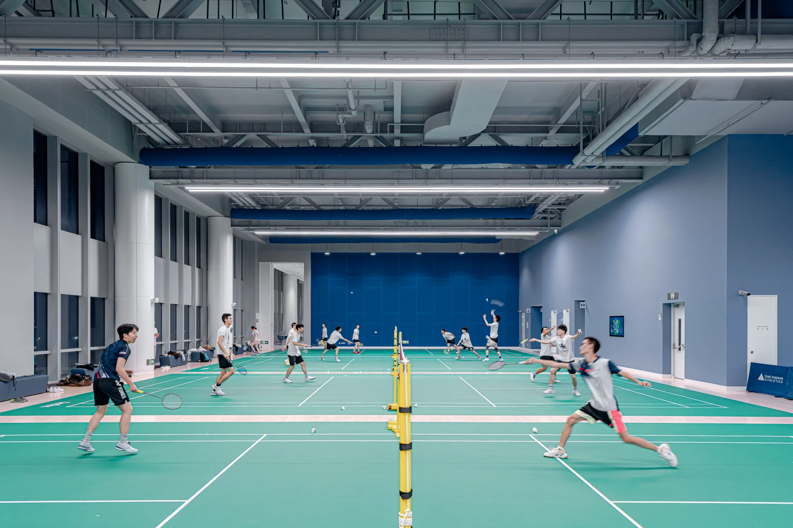 6 badminton courts