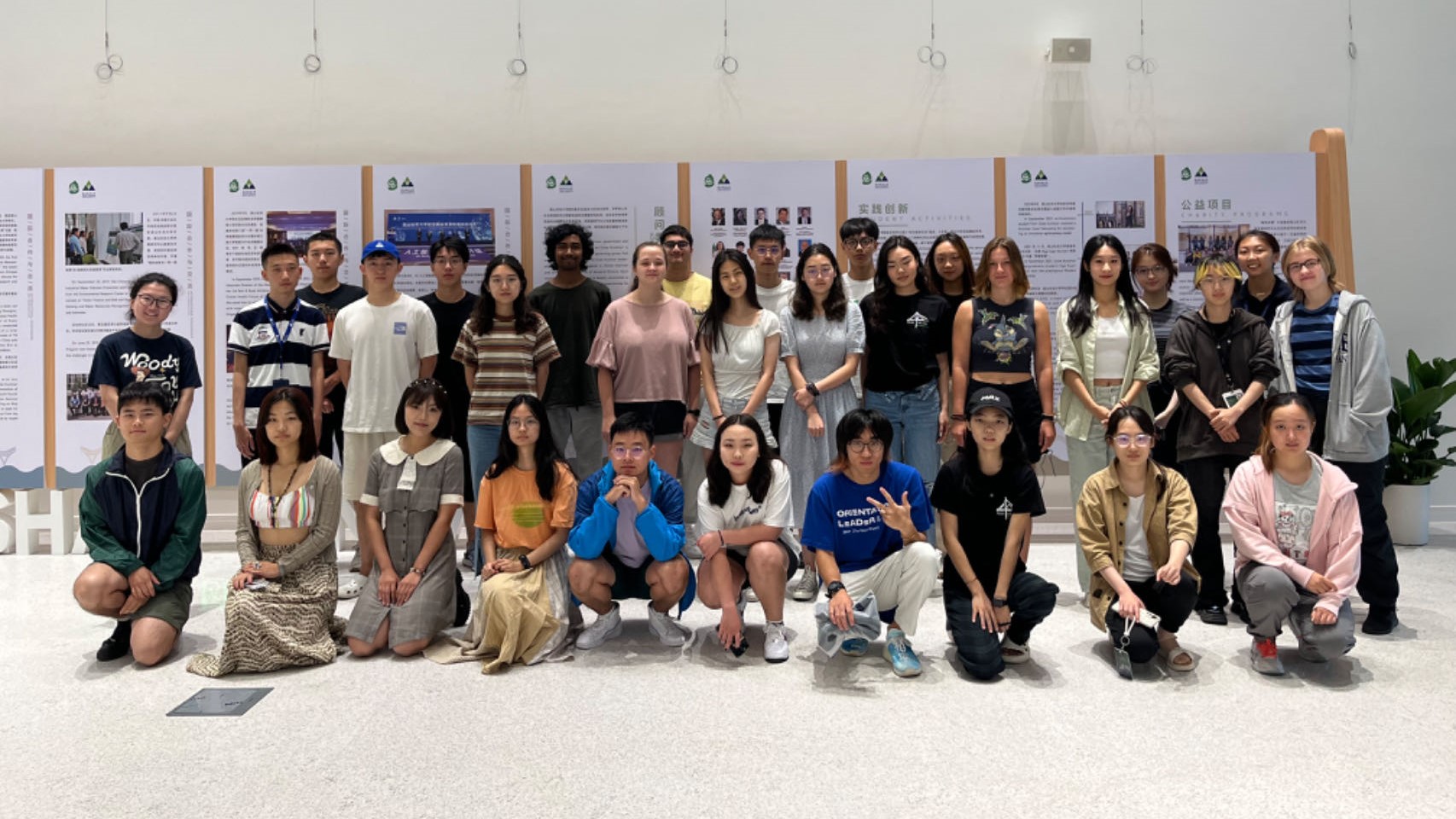 International award for outstanding student mentor June Lin 2 Peer Mentor Group Photo