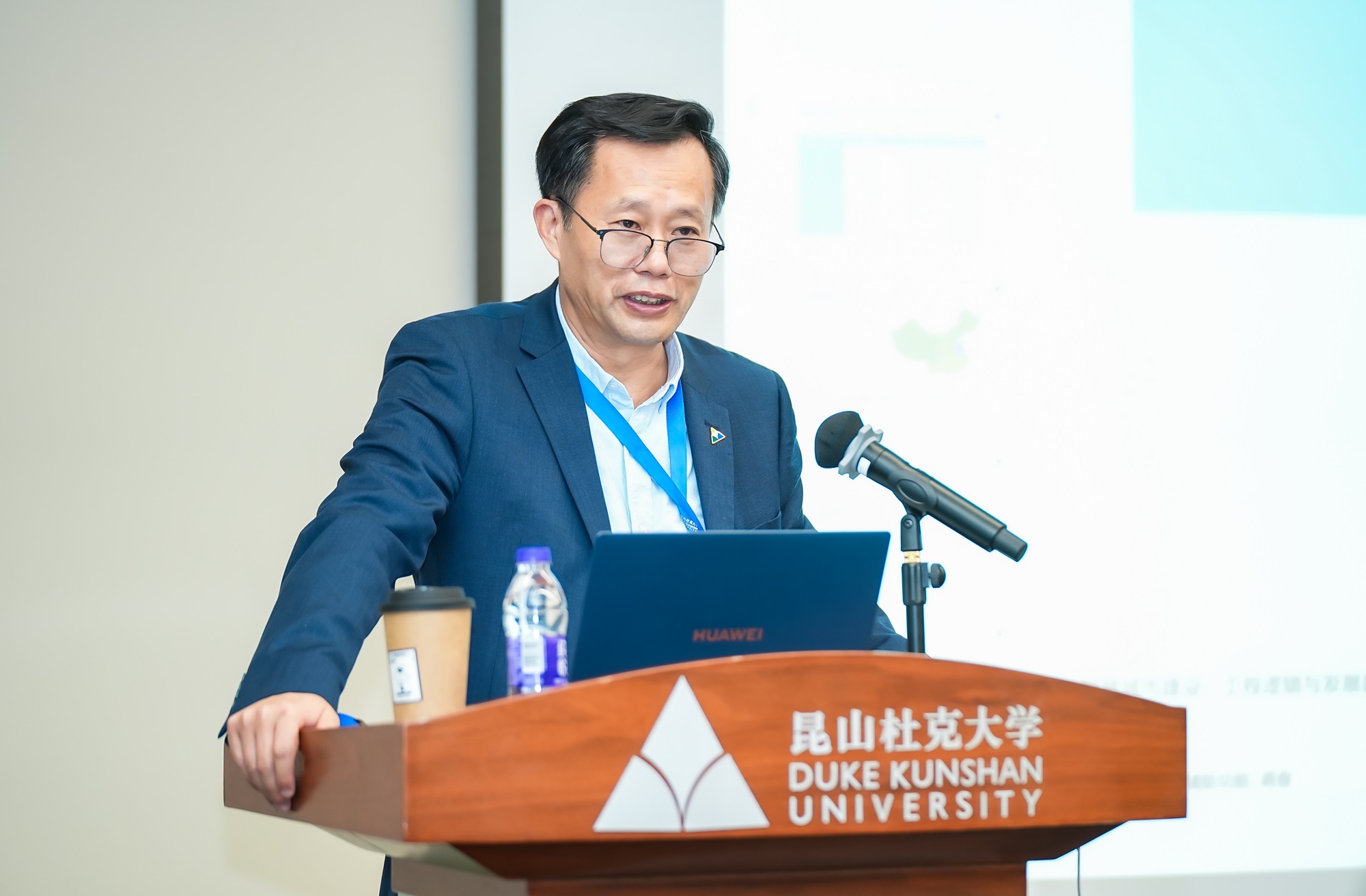 郭仁忠院士开讲 解读智慧城市 1 renzhong guo 1 1