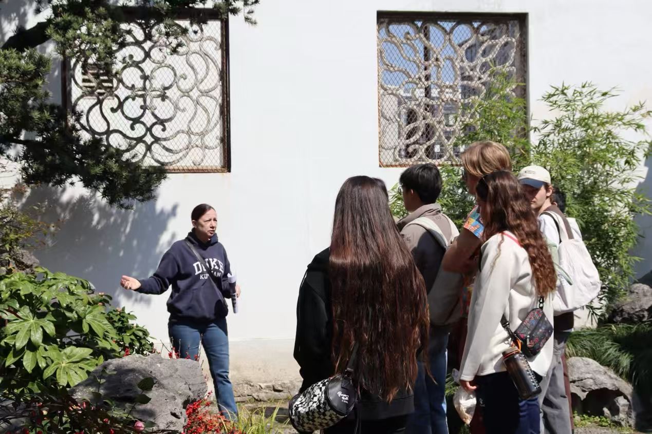 Blending data, ecology and design: DKU course brings cities to life 1 Urban Informatics and Sustainable Design 5