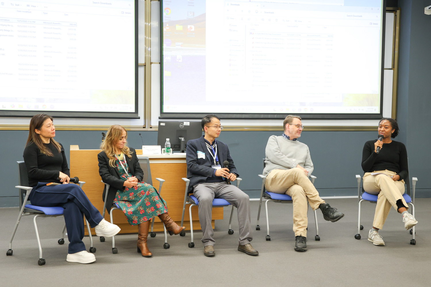 昆山杜克大学教学展示年会成功举办 9 DKU explores generational and technological divides at annual teaching showcase 21 1