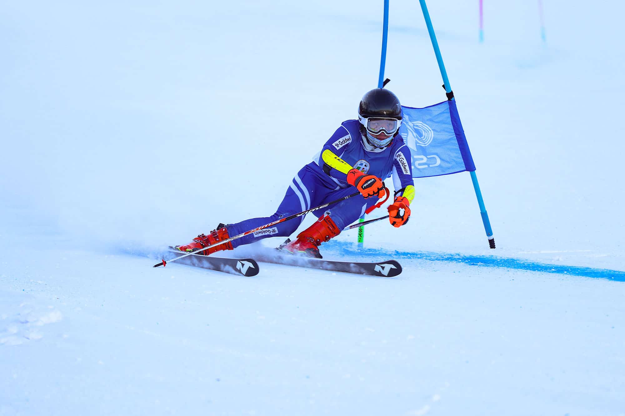 昆杜学子获全国大学生高山滑雪锦标赛冠军 3 DKU freshman wins national collegiate giant slalom title in China 4 1