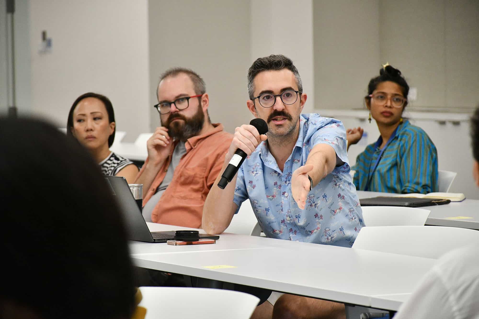 爱上社会科学的人们:从理解世界,到改变世界 7 From understanding the world to changing it 18 1