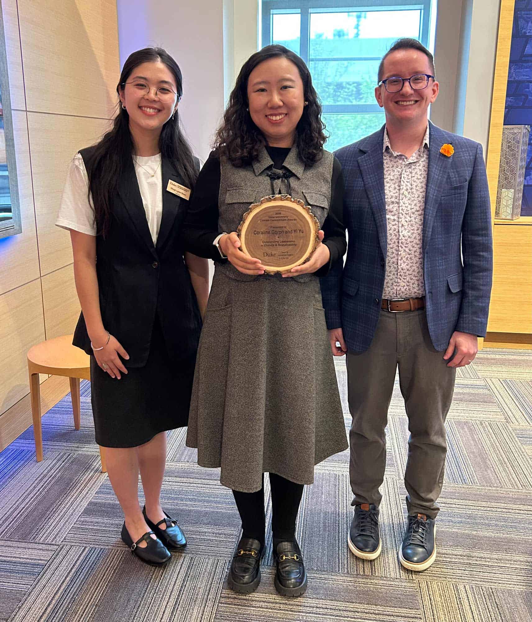 昆杜气候与可持续发展倡议行动获杜克大学气候承诺奖 2 DKU sustainability team receives Duke Climate Commitment Award 2 2
