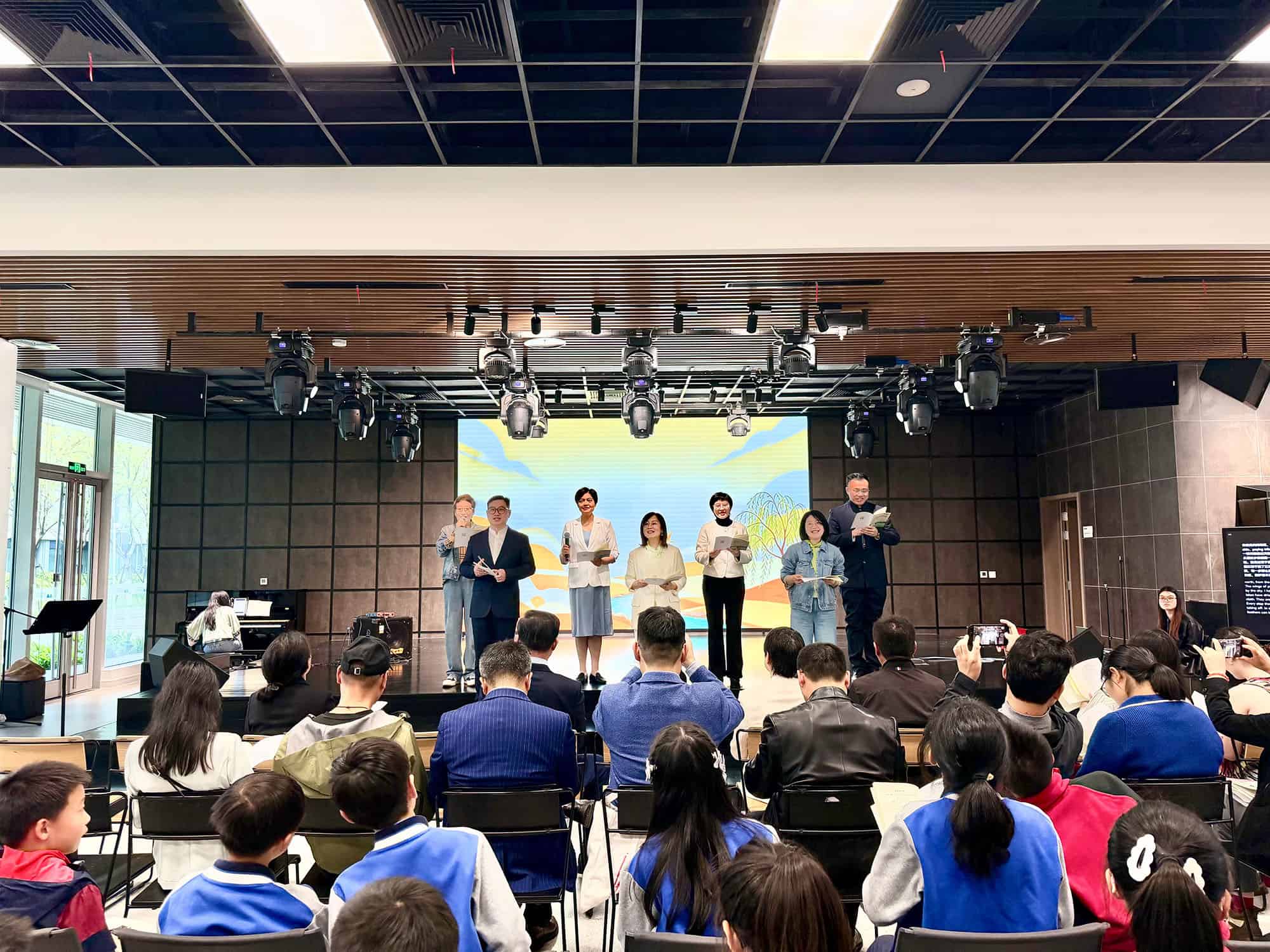 Poetry recital brings DKU and Kunshan voices together 18