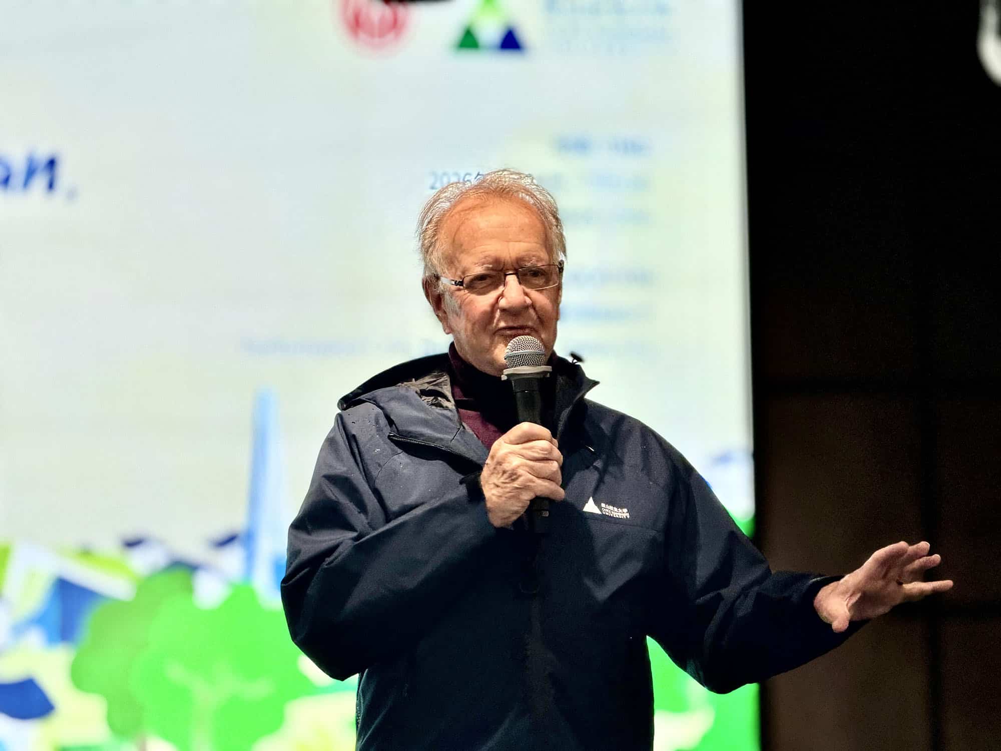 Poetry recital brings DKU and Kunshan voices together 23