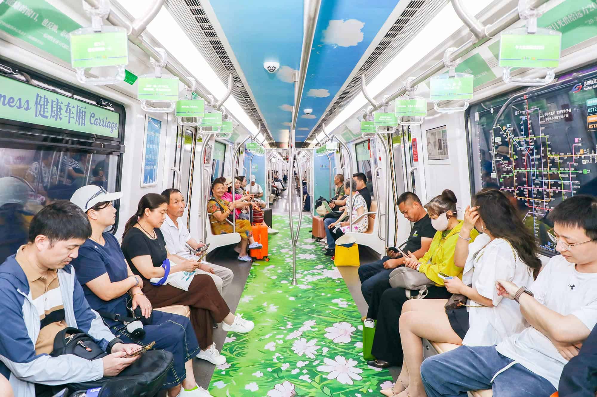 苏州地铁x昆山杜克上新了! 1 A reason to look up DKU students reimagine the daily commute 11 1