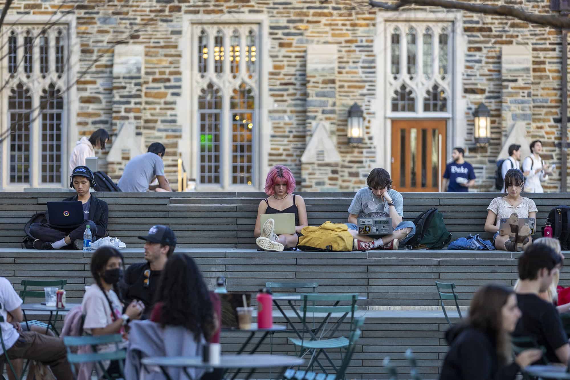 领英2026年顶尖美国大学榜发布,杜克大学蝉联第二 4 Duke Ranks second in LinkedIns 2026 US University Ranking 3