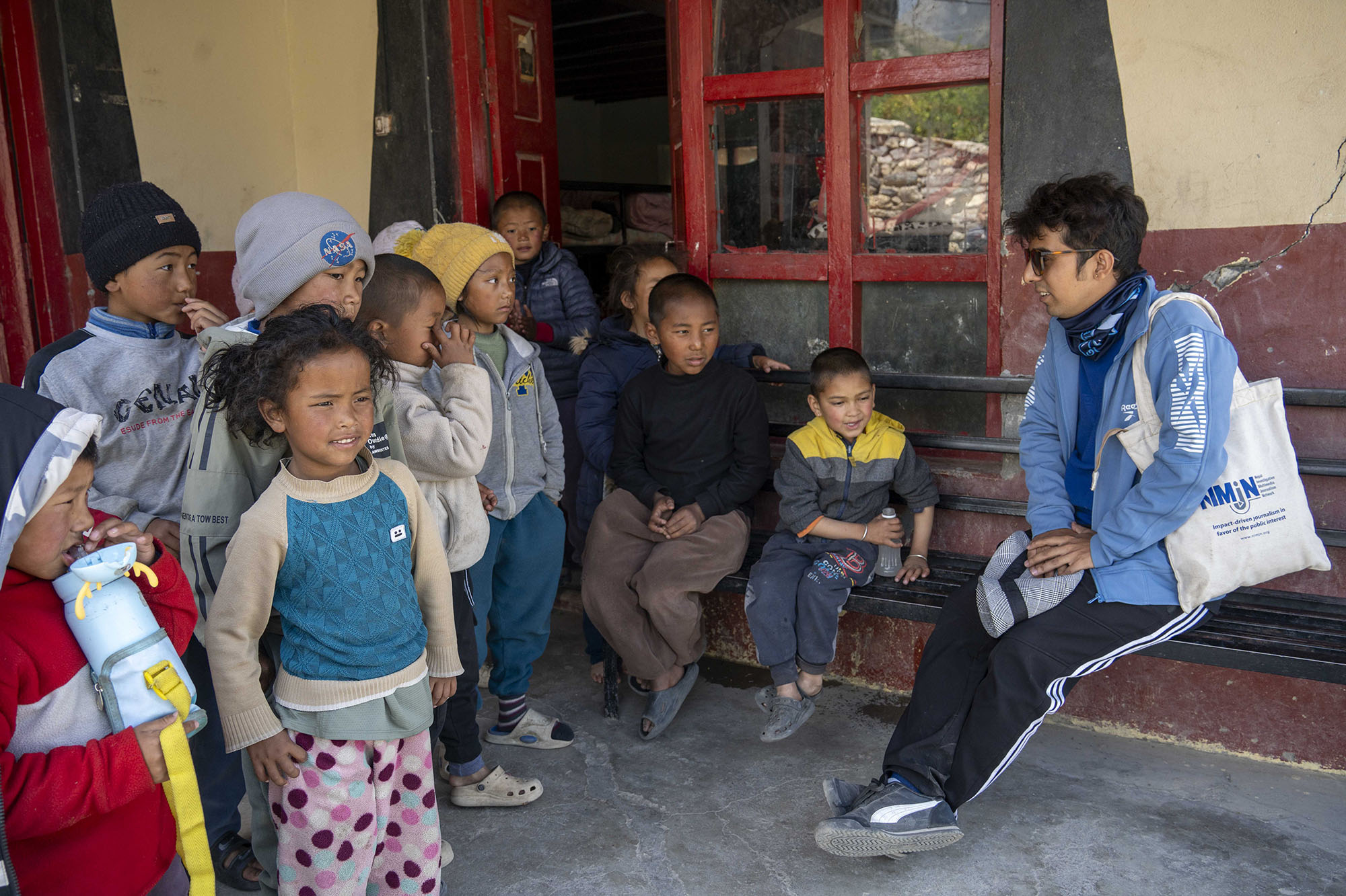 在喜马拉雅,读懂星球健康 1 Into the Himalayas Rethinking Planetary Health 1