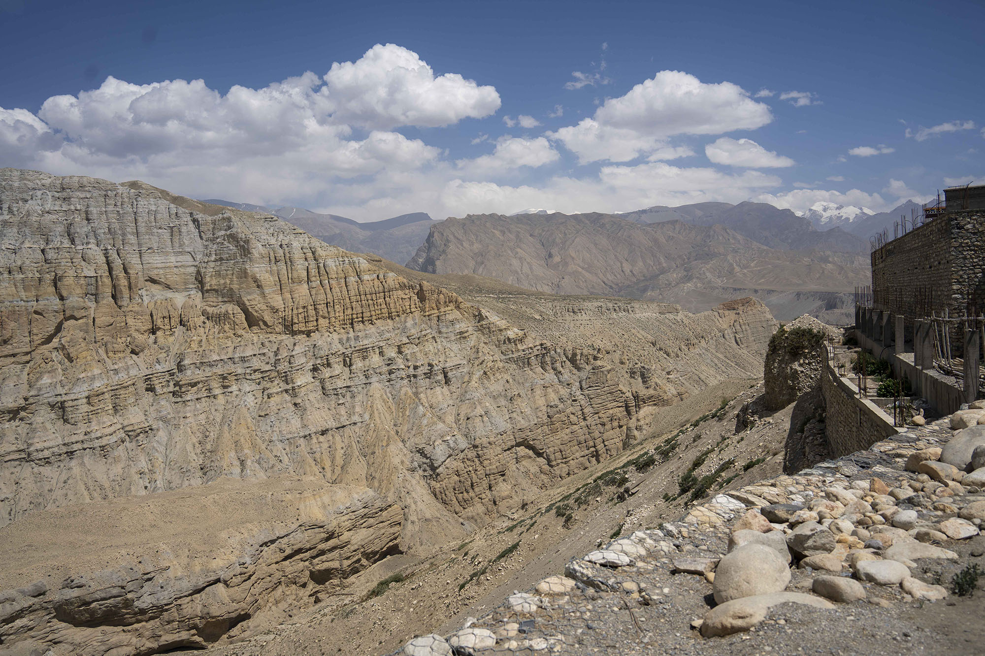 在喜马拉雅,读懂星球健康 11 Into the Himalayas Rethinking Planetary Health 63