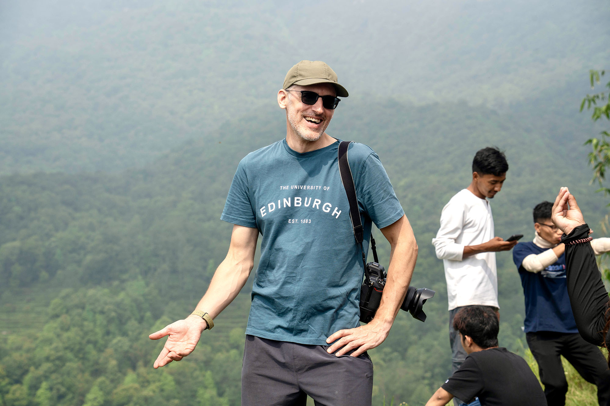 在喜马拉雅,读懂星球健康 30 Into the Himalayas Rethinking Planetary Health 9