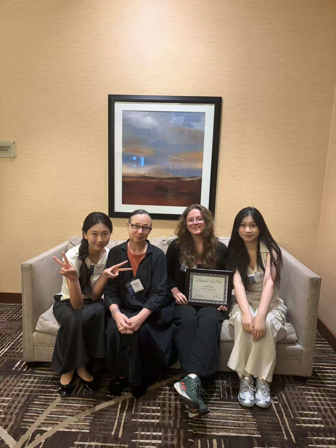 DKU graduate wins award at international research conference 1